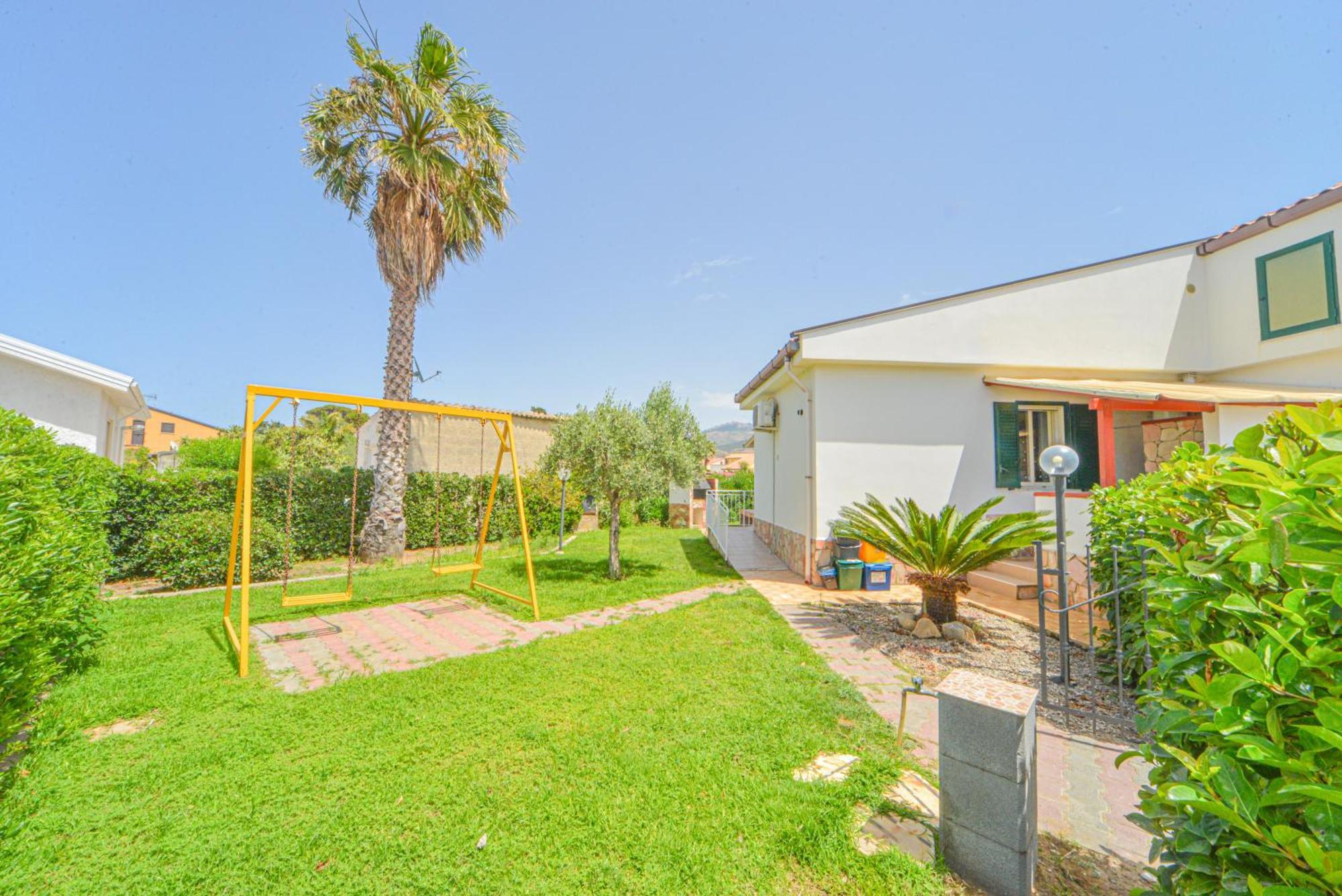 Case Vacanze Mare Nostrum - Villas In Front Of The Beach With Pool Campofelice Di Roccella Exterior foto